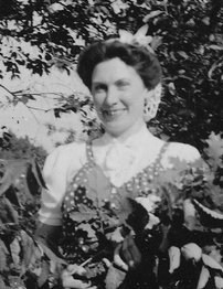 Mormor Ethel midsommarafton 1945